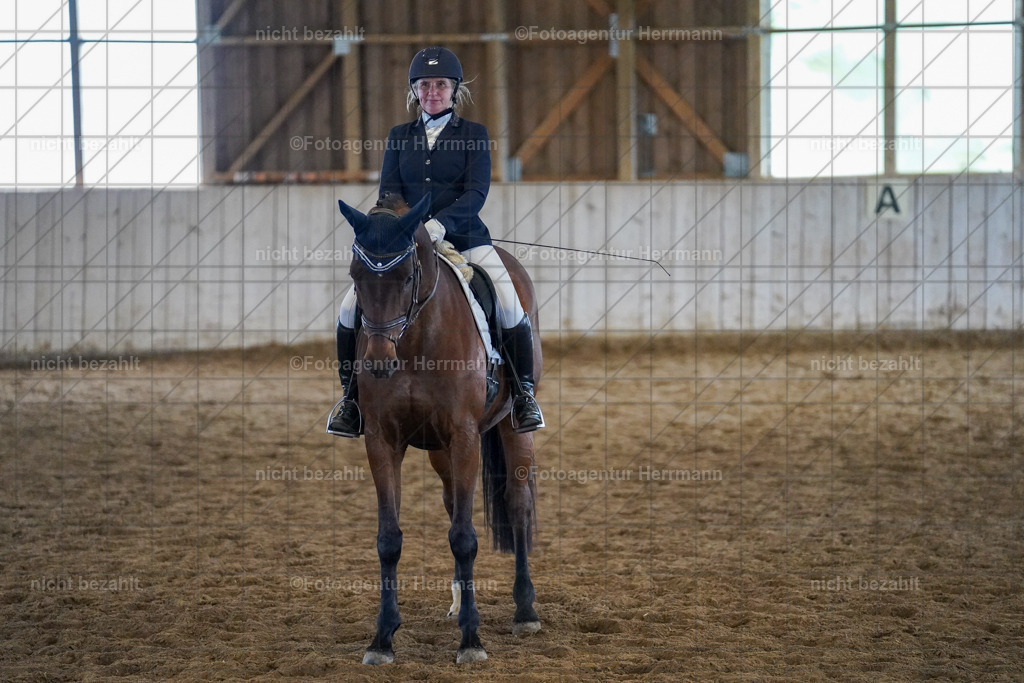 20230518-FAH04811 | Frühjahrsturnier, Landsberg am Lech, 2023, Reitclub Landsberg, Turnierbilder, Fotos Turnier Landsberg, Fotoagentur Herrmann, Turnierfotografen Bayern, Reitsport Fotograf, Pferde Fotograf