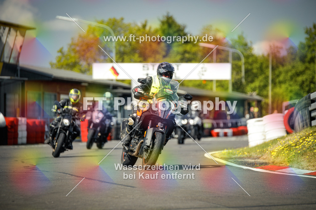 OBK_Mai_Volker_Adam-10576 | Hier findet Ihr Bilder von Touristenfahrten auf der Nürburgring Nordschleife oder von anderen Veranstaltungen die ich besucht habe. Viel Spass beim Durch Schauen 