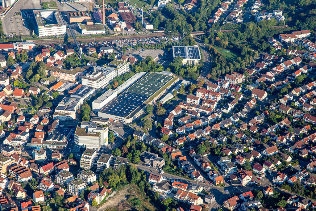 Luftbild: Alfred Kärcher GmbH & Co. KG in Winnenden im Bundesland Baden-Württemberg in Deutschland. – Foto: IMG_138555.jpg vom 16.09.2023 durch Werner Riehm/FLY-FOTO.de – Auflösung des Originals: 5472 x 3648 px – Cleaning equipment and pressure washers | Kärcher International