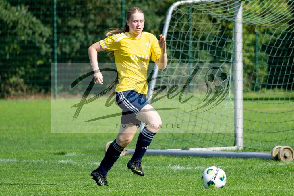 20260906_RULSVK_0396 | Fußball, Frauen:   beim Spiel der Kreisliga zwischen SG Rulle/Haste vs. SV Kettenkamp am 06.09.2026 im Stavermann-Sportpark in Rulle/Wallenhorst, Deutschland.(Foto von Nico Paetzel) - Realisiert mit Pictrs.com
