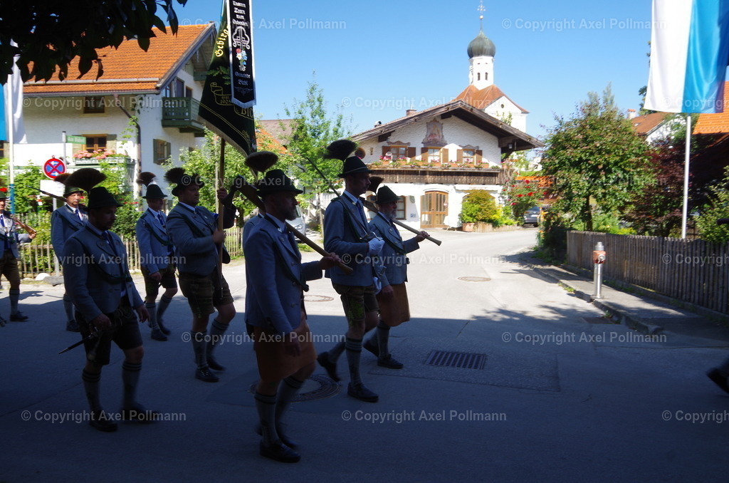 IMGP5146 | fotografiert von Axel PollmannLeonhardi Wallfahrt Benediktbeuern und Murnau, Fronleichnam, Fasching, Landschaft im Loisachtal und Benediktbeuern  - Realisiert mit Pictrs.com