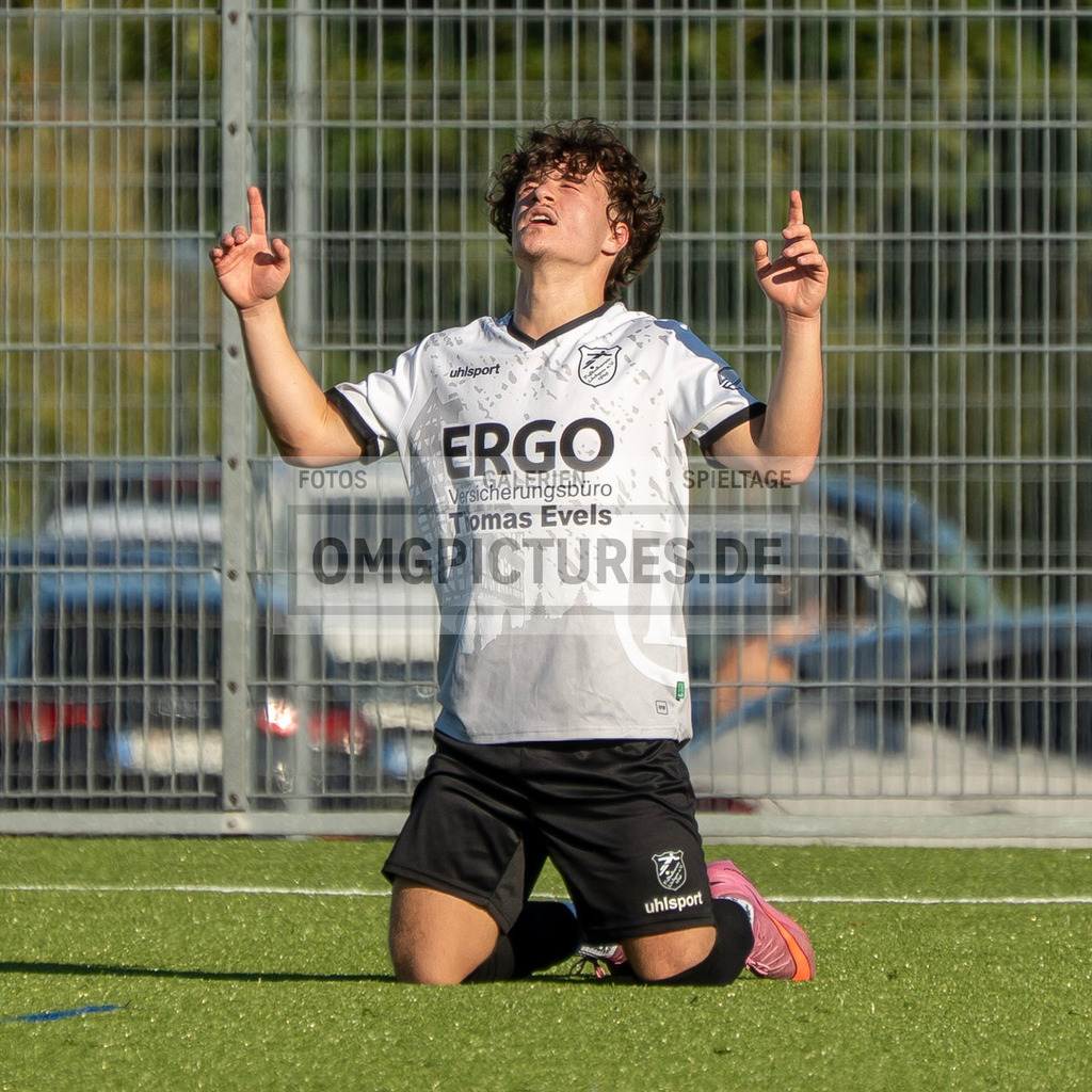 _OMG9722 | www.omgpictures.de, Sportfotograf, Verein, Fotograf, Baden Württemberg, Stuttgart, Heilbronn, omgpictures, Spieltag,  - Realisiert mit Pictrs.com