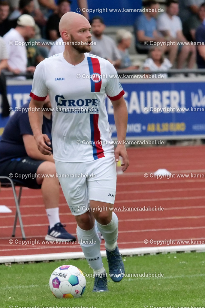 Fußball : Testspiel : SuS 09 Dinslaken - Schalke 04 U 19 am 25.07.2024 | Foto : Jochen Emde / www.kameradabei.de - Realisiert mit Pictrs.com