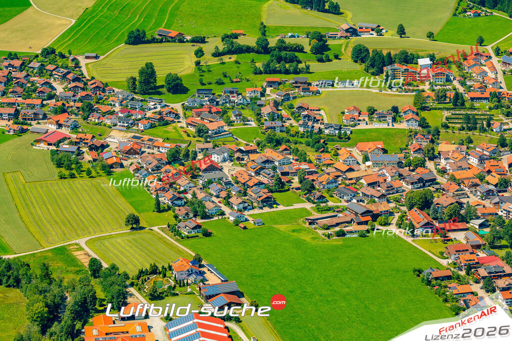 Schöne Luftaufnahme als Geschenk in Bichel Wertach - Die Luftbildaufnahme wurde 2025 vom UL-Flugzeug heraus erstellt ( keine Drohne ) - Hochauflösende Luftaufnahme -Nicht vergleichbar mit Google Maps oder Satelittenbilder- Die Geschenkidee !Mit Lizenz und Bildrechte bestellbar