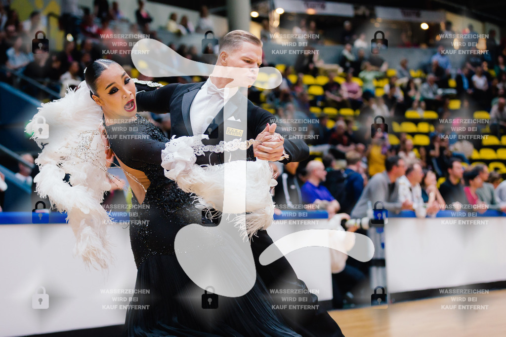 Hessen Tanzt WDSF International Open Standard 6th (65)  Egor Nikolaev _ Jerry Lee (Hong Kong_ China)-2025-05-17-0107 | Webshop for digital downloads and prints of dance sport, event & show photographer Julian Link - Realisiert mit Pictrs.com
