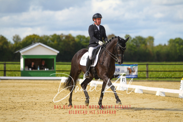 DKP44323 | Turniersportfotografie; Pferdefotografie; Dressurfotografie