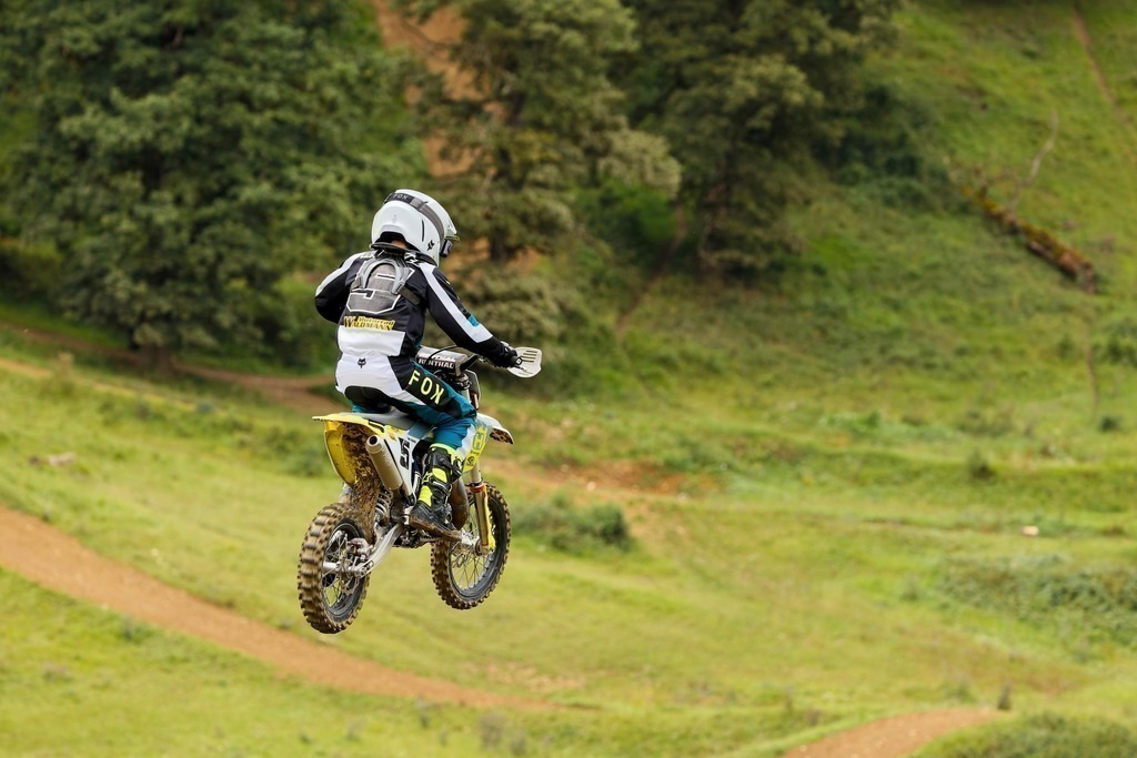 Motocross_Gerstetten_250802_4517 | Fotopresso – Sportfotografie in Heidenheim & Umgebung. Professionelle Sportfotografie für unvergessliche Momente. Dynamische Action-Shots, emotionale Szenen & hochwertige Bilder. - Realisiert mit Pictrs.com