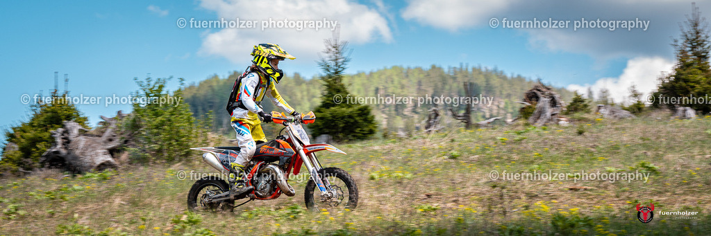 fuernholzer_250501-C2-278-3 | Fotografische Impressionen von der Red Stag Enduro Extreme by fuernholzer-photography.com. Endurosport in Österreich fotografisch festgehalten von fuernholzer. Auftragsfotografie für Private, Gewerbefotos und Industriefotografie. Eventfotografie, Sportfotografie und Motorsportfotografie. Anbieter von Fotoworkshops, Fototraining, fotografischen Vorträgen und Fotoseminaren.