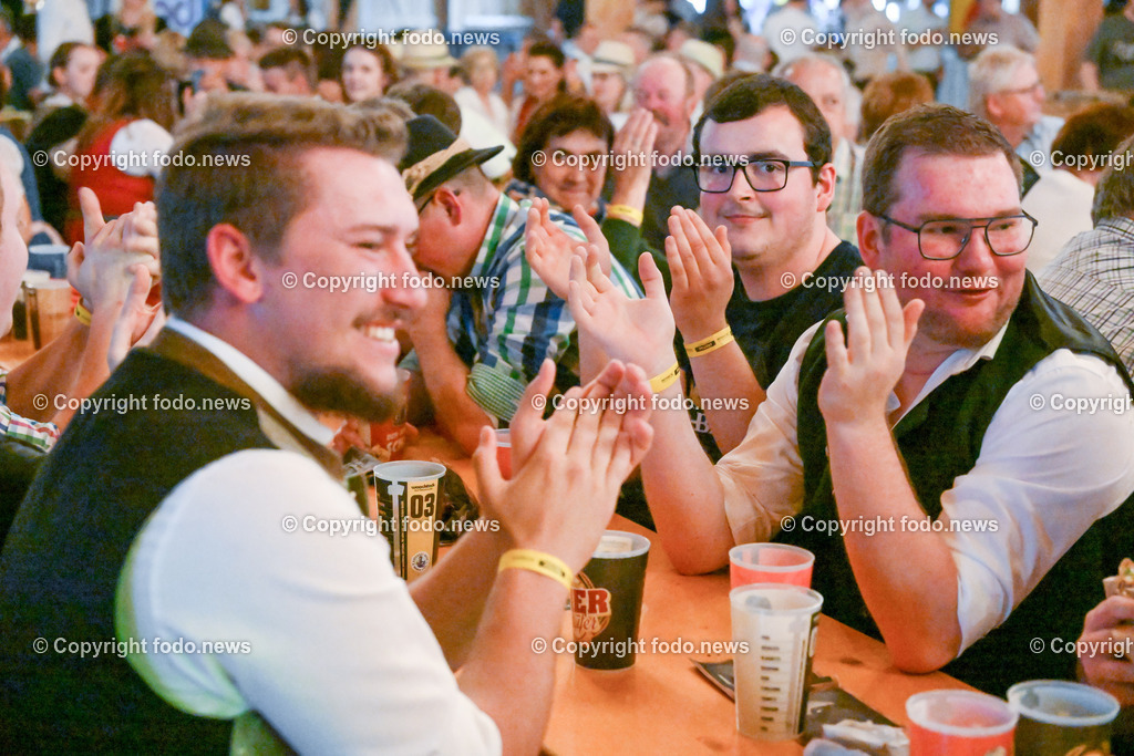 Boehmischer Fruehling_ Festival 2023_ 05.05.2023-40 | 05.05.2023, Ort im Innkreis, AUT, Boehmischer Fruehling, Festival 2023, im Bild Besucher, Gaeste