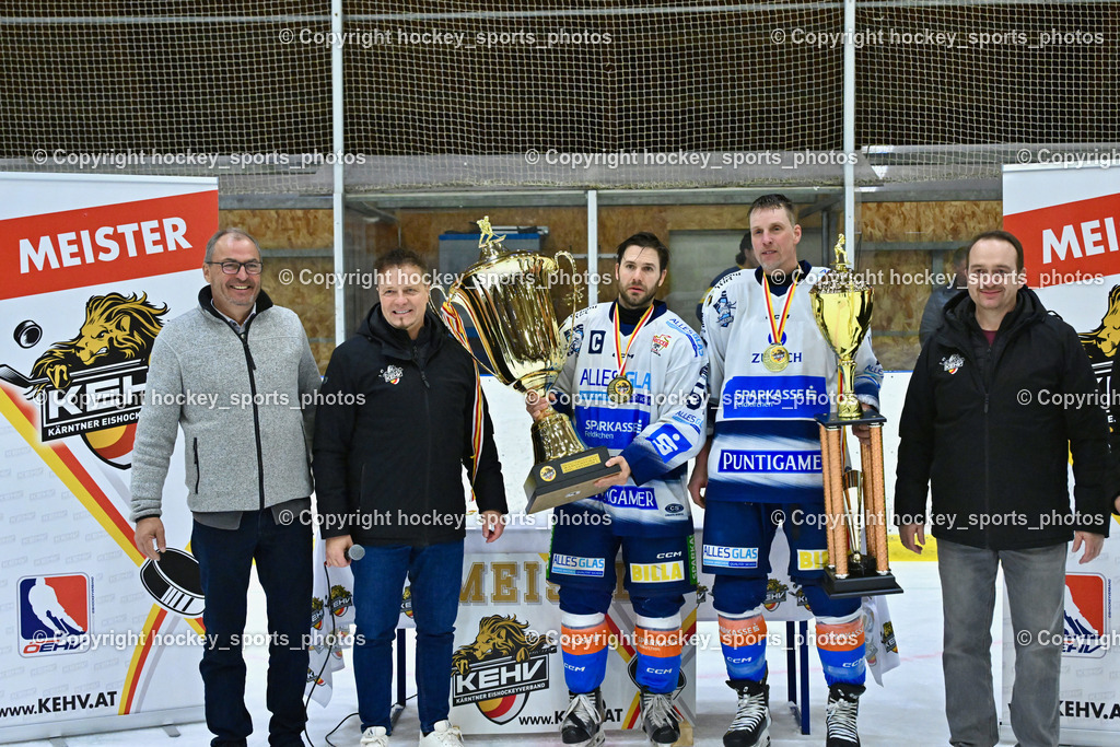 ESC Sparkasse Steindorf Meister 2025/26 | Georg Kavalar Bürgermeister Steindorf, #18 Pewal Martin ESC Steindorf, #57 Wilfan Franz ESC Steindorf, , KEHV, Kärntner Eishockeyverband Präsident Michael Herzog Löschnig, KEHV SIEGFRIED BREIML, KEHV Michael Baumer, ESC Sparkasse Steindorf Meister 2025/26, ESC Sparkasse Steindorf Meister 2025/26 am 08.03.2026 in Althofen (Stadthalle Althofen), Austria, (Photo by Bernd Stefan)