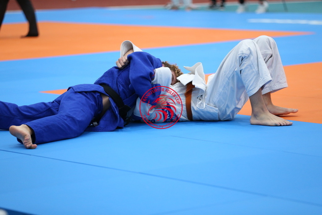 AT3Y0599 | Fotos vom Adler Cup - Pictures from Adler Cup

Hier findet Ihr alle Eindrücke und großen Momente der Adler Cup Wochenenden. Here you will find all impressions and great moments of the Adler Cup weekends. - Realisiert mit Pictrs.com