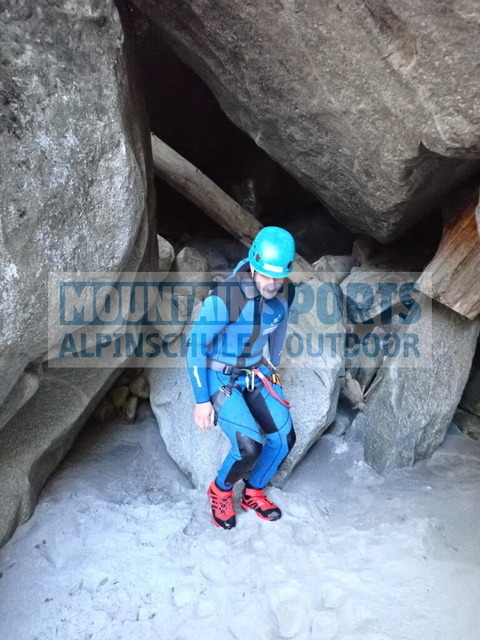 P9230075 | Bestelle die Bilder deines Berg- oder Wasser-Abenteuers mit Mountain Sports bequem von zu Hause aus direkt über unseren Online Fotoshop von pictrs.com. - Realisiert mit Pictrs.com