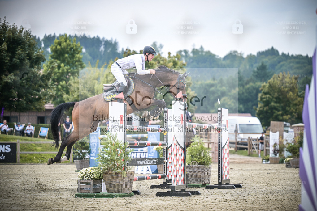 DOS_2604 | Entdecke hochwertige Reitturnierfotos von Foto Oger. Professionell, emotional und authentisch – jetzt Lieblingsmomente im Shop bestellen. - Realisiert mit Pictrs.com