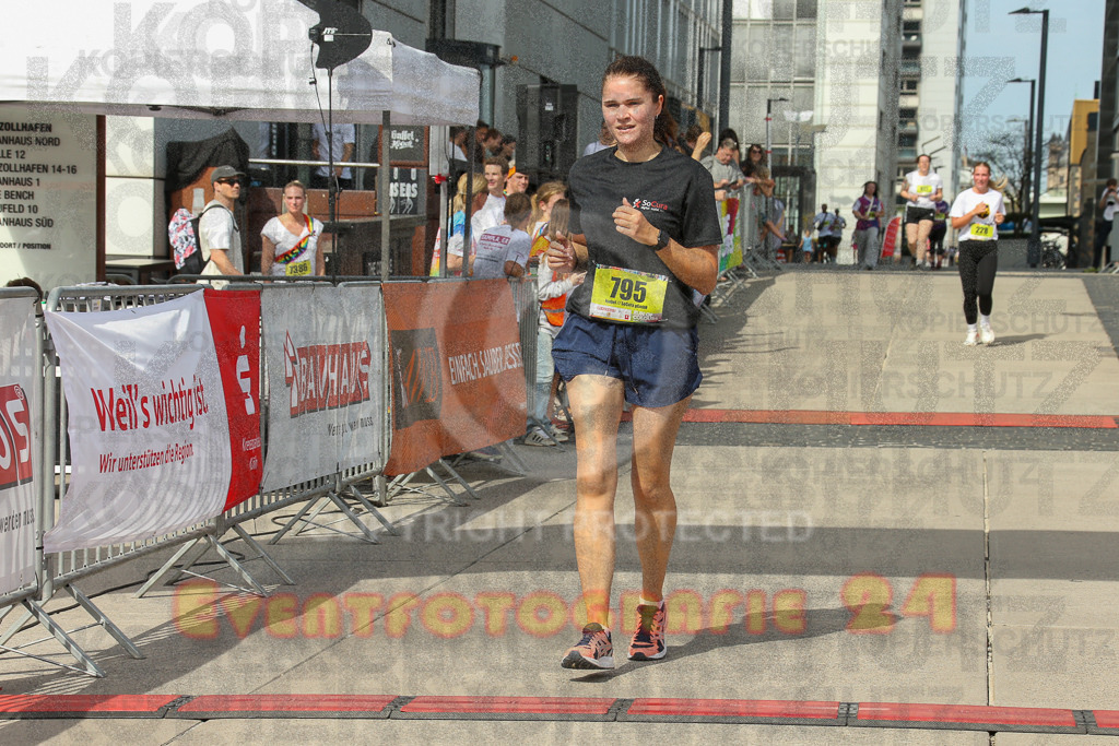 250920_1338_EX1_6006 | Sportfotografie im Rhein-Sieg Kreis, Köln, Bonn, NRW, Rheinland Pfalz, Hessen, etc. Unser Tätigkeitsfeld umfasst den Laufsport vom Volkslauf über den Marathon, Duathlon, Triathon bis zum Ultralauf wie Kölnpfad Ultra oder Schindertrail.