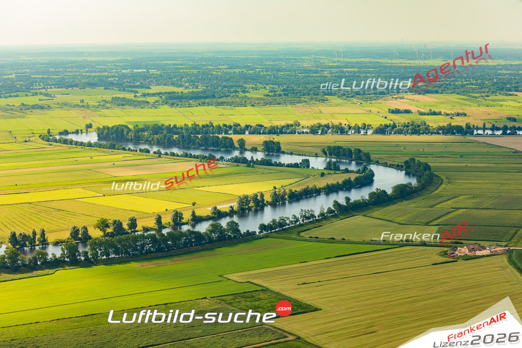 Luftbild Vs Google Maps  Eider  Hennstedt -Das Luftbild wurde 2025 vom UL-Flugzeug heraus erstellt ( keine Drohnenluftbilder ) - Hochauflösende Luftaufnahme -Nicht vergleichbar mit Google Maps oder Satelittenbilder- Die Geschenkidee !Mit Lizenz und Bildrechte bestellbar