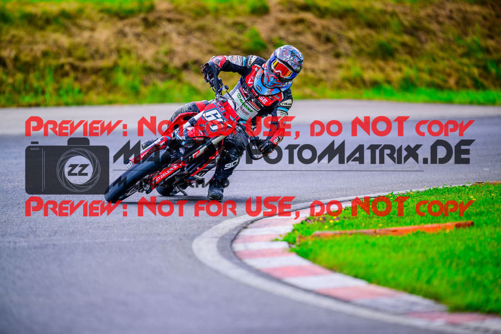 MaZZes_FotoMatrix_240609_6007705_8719 | SWISS S1