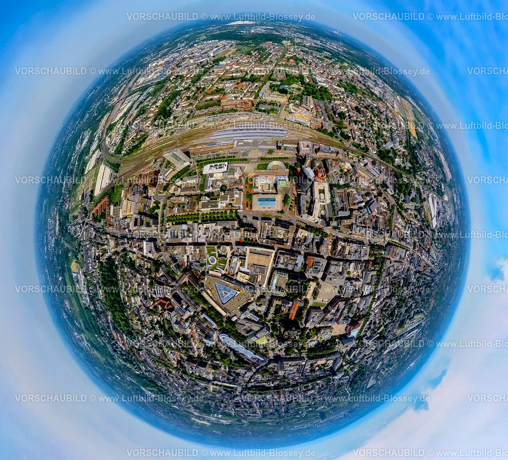 Dortmund240590426Zentrum_City_Wallring | Luftbild, Innenstadt Zentrum Ansicht, Hbf Hauptbahnhof, Wallring Straßen und schwarzes Hochhaus RWE Tower, und Einkaufsstraße Westenhellweg, Thier Galerie Einkaufszentrum dreieckiges Gebäude mit Parkdeck und Glaskuppel, Erdkugel, Fisheye Aufnahme, Fischaugen Aufnahme, 360 Grad Aufnahme, tiny world, little planet, fisheye Bild, City, Dortmund, Ruhrgebiet, Nordrhein-Westfalen, Deutschland