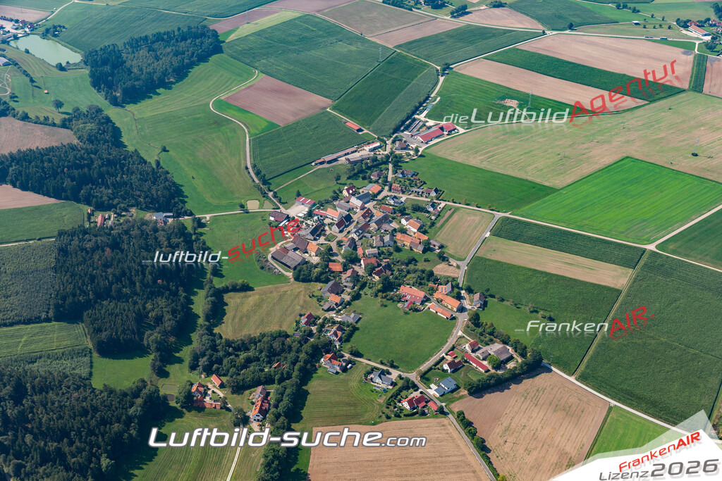 aktuelles Luftbild von Dickersbronn   - Luftaufnahme wurde 2019 von https://frankenair.de mittels Flugzeug (keine Drohne) erstellt.