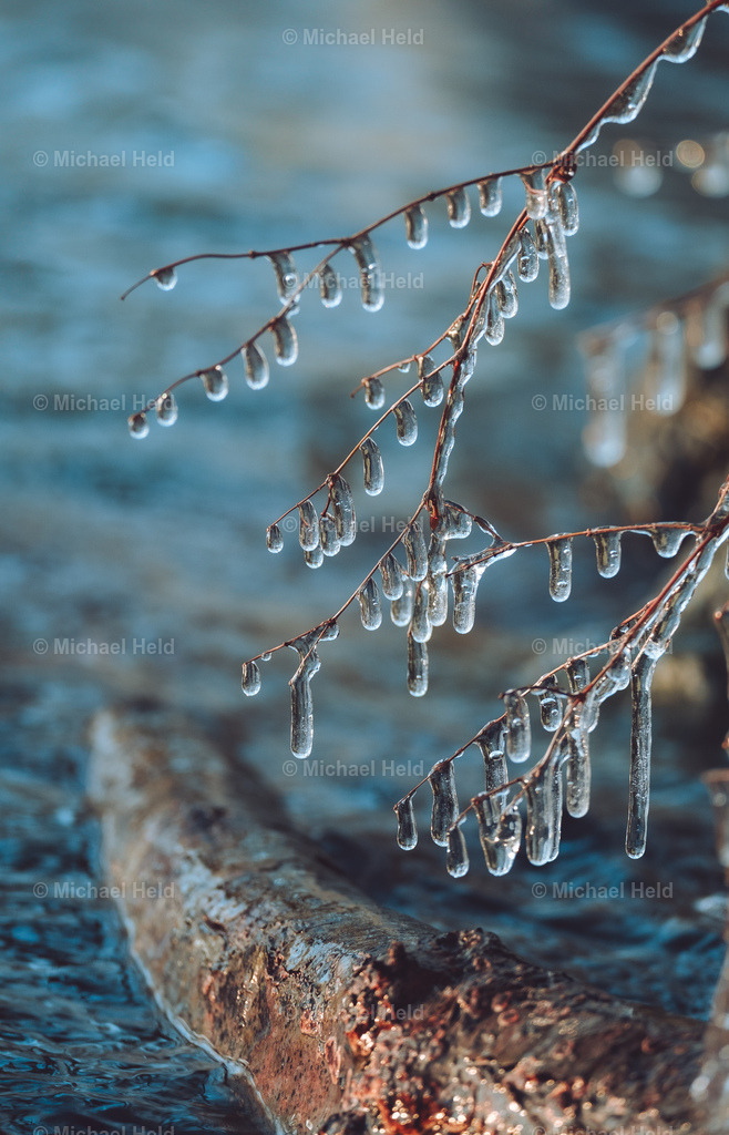 Eiskunstwerke am Selenter See | Profi-Fotos über Schleswig-Holstein und dem ganzen Norden für Büro, Hotel, Ferienhaus, Ferienwohnung, Wohnzimmer, Arztpraxis uvm. jetzt bestellen. - Realisiert mit Pictrs.com