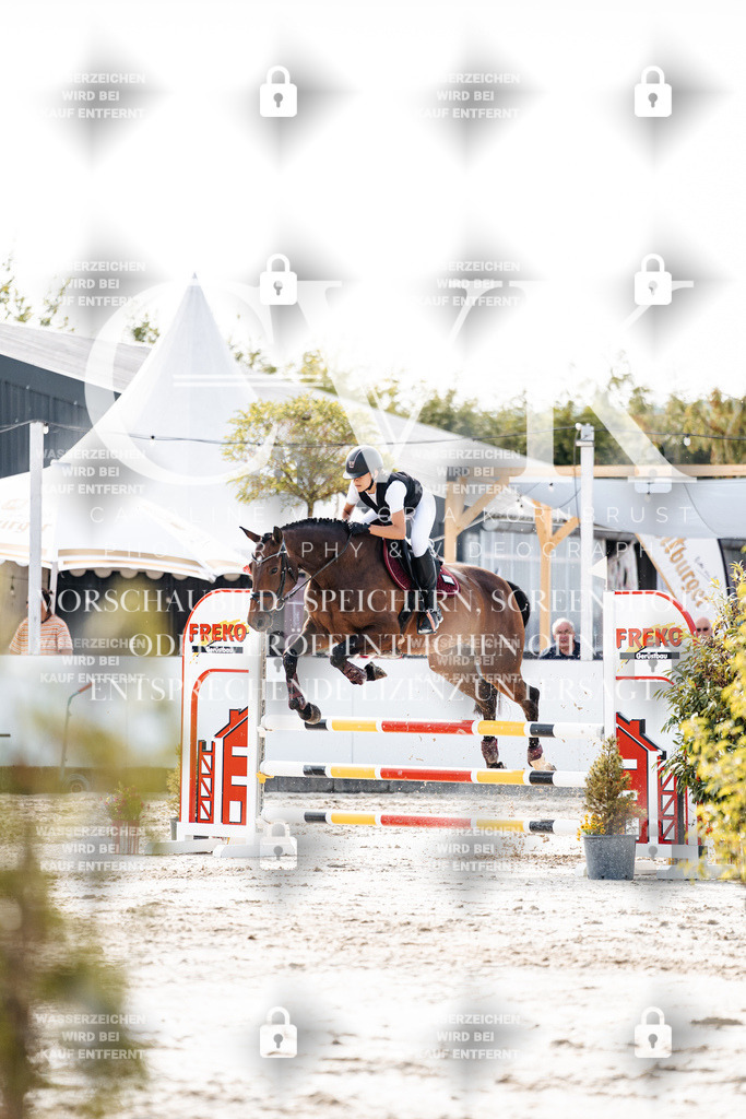 CK905820 | Turnierfotografie Pferdefotografie Trier Rheinland-Pfalz Pferdesport Reitsport Tierfotografie Sportfotografie Pferdevideo Pferdevideografie Equestrianvideography equestrianphotography  - Realisiert mit Pictrs.com