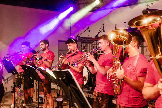 SR1_5721 | Hier finden Sie sämtliche Bilder aus der Admiral Bundesliga, oberösterreichischem Unterhaus und von weiteren Sportveranstaltungen.

Simon Reisinger - reisinger-simon.at - Realisiert mit Pictrs.com