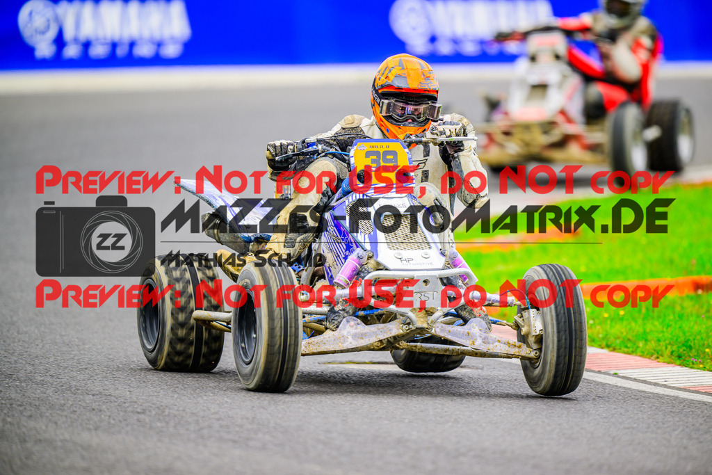 MaZZes_FotoMatrix_240609_6007705_7090 | QUAD