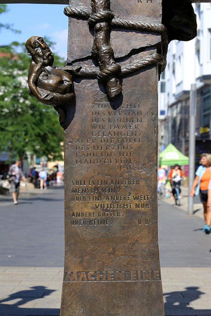 Foto: Leipzig - Unzeitgemäße Zeitgenossen | Das Team hinter BILDLEXIKON LEIPZIG bündelt historische wie aktuelle Informationen über die Stadt Leipzig in Text und Bild auf einer Plattform und stellt diese der interessierten Öffentlichkeit zur Verfügung.