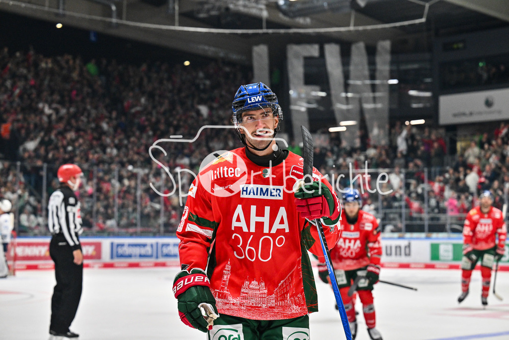 Augsburger Panther - Adler Mannheim | Jubel der Panther nach dem Treffer zum 2-0 durch Leon VAN DER LINDE (Augsbuerger Panther #43) / Tor / Torschuetze / Freude / Happy / DEL: Augsburger Panther - Adler Mannheim; Curt Frenzel Stadion am 14.09.2025