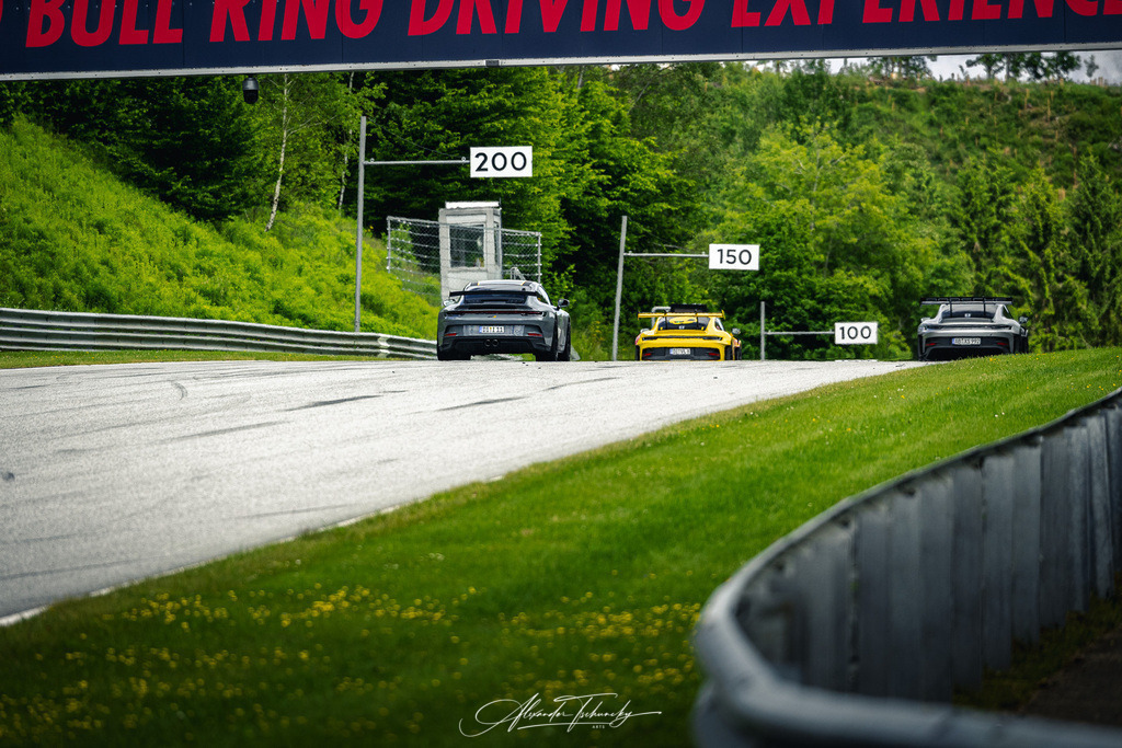R6PZ1884 _Alexander Tschuncky | Entdecken Sie die faszinierende Welt von Alexander Tschuncky Arts: Kreative Fotografie, atemberaubende Automobilkunst und hochwertiger Bilderdruck. Lassen Sie sich inspirieren! - Realisiert mit Pictrs.com