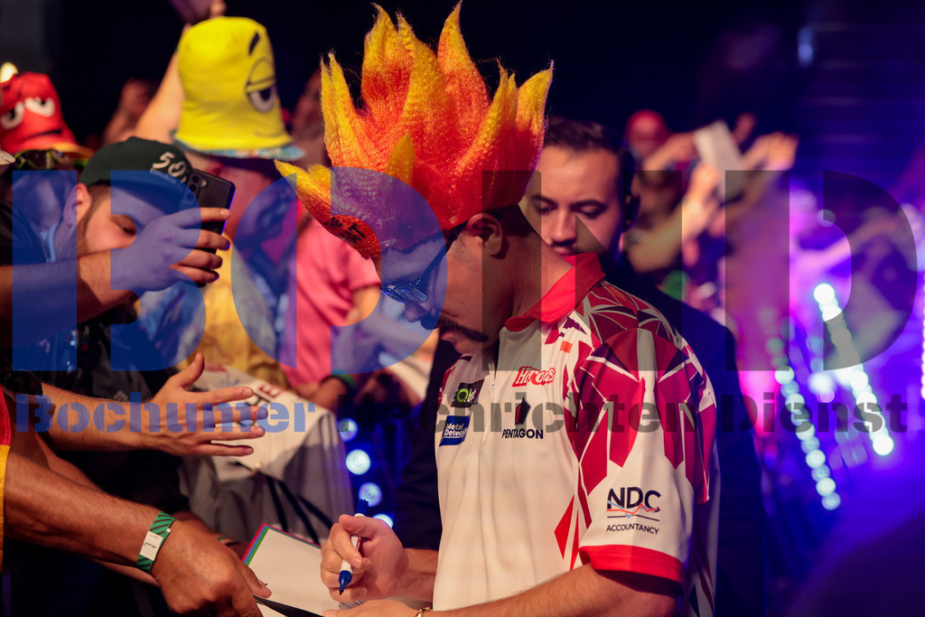 PDC European Darts Open 2024 | {headline}(Foto: Sebastian Sendlak / BOND) - Realisiert mit Pictrs.com