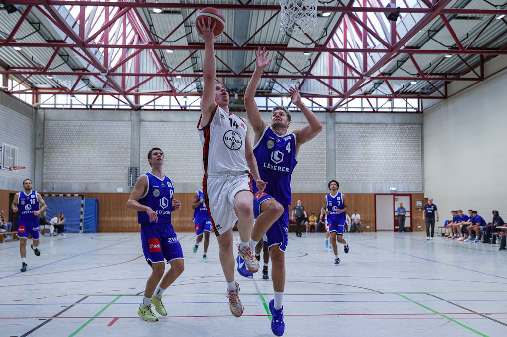 Regio Test BAYER GIANTS vs EN Baskets Schwelm-22 | Fotos von Basketballspielen aus dem Raum NRW fotografiert von Gero Mueller-Laschet und Daniel Schaefer - Realisiert mit Pictrs.com