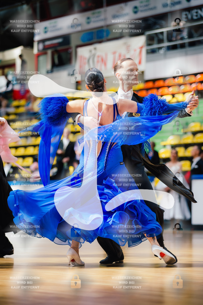 Hessen Tanzt WDSF Open Senior I Standard 3rd (16) Martin Cech _ Katerina Cechova (Czech Republic)-2025-05-17-6975 | Webshop for digital downloads and prints of dance sport, event & show photographer Julian Link - Realisiert mit Pictrs.com
