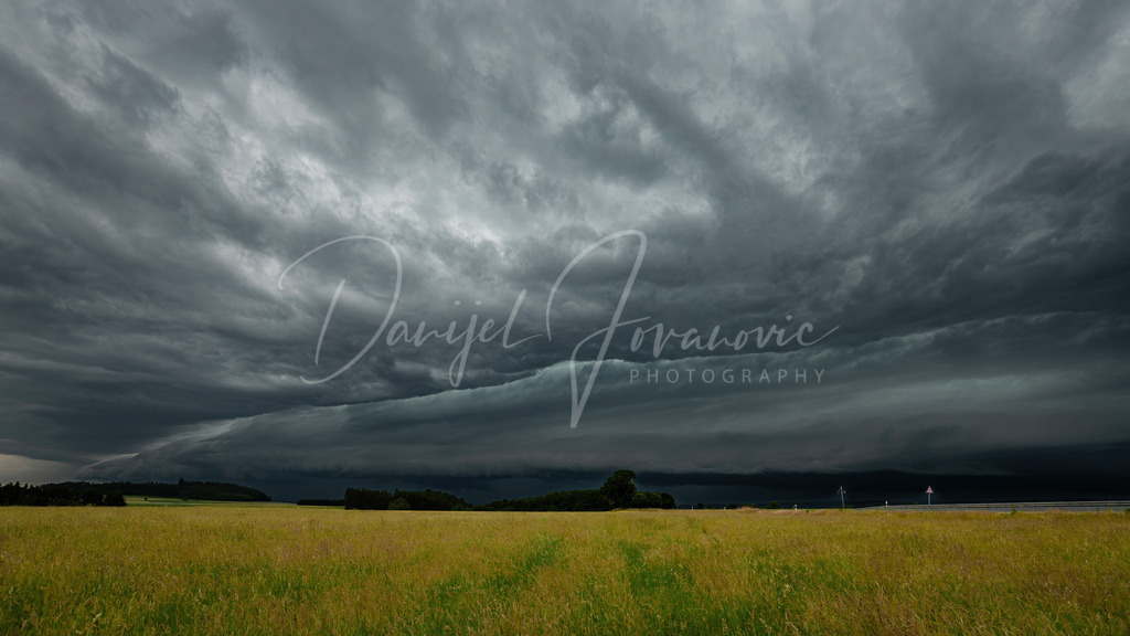 Shelfcloud | Ankommendes Gewitter in Bayern