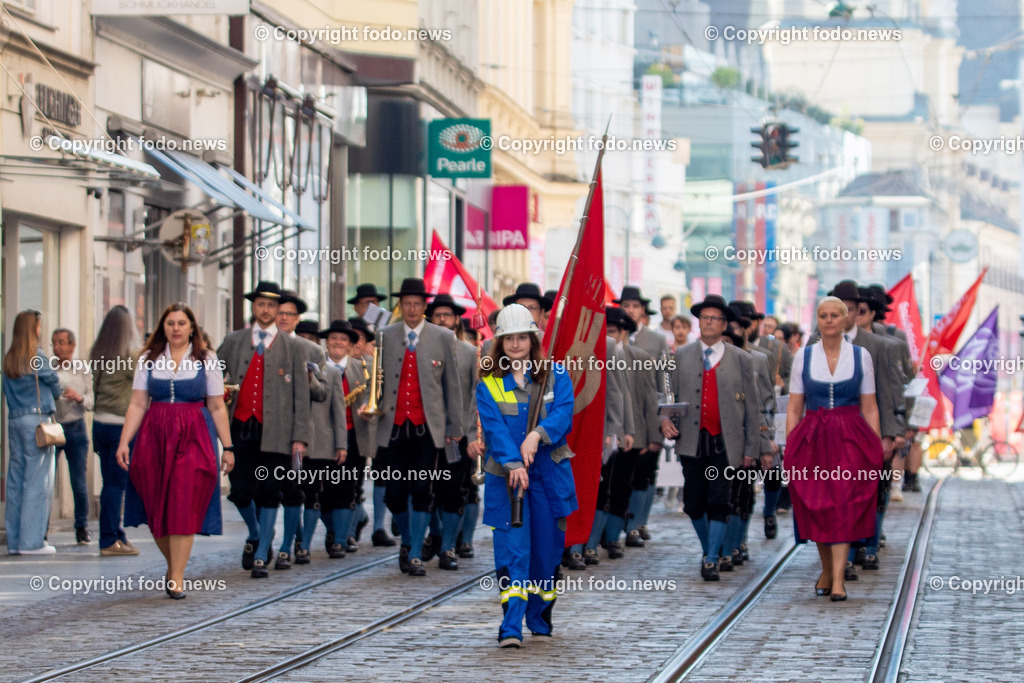 Hauptplatz Linz_ 1. Mai Umzug 2025_ 01.05.2025-1 | 01.05.2025, Hauptplatz Linz, AUT, Hauptplatz Linz, im Bild 1. Mai Umzug 2025 Linz Hauptplatz, SPOE 