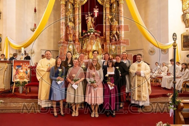 MAE-pic_768 | Der online Fotoshop des Inzeller Fotografen MAE - Marc Anton Eicher. Hier können Sie ihre Fotos und Stockfotos online bestellen als Download oder als Ausdruck, der ihnen bequem nach Hause geschickt wird.
Ihr Marc Anton Eicher - der Inzeller Fotograf - Realisiert mit Pictrs.com