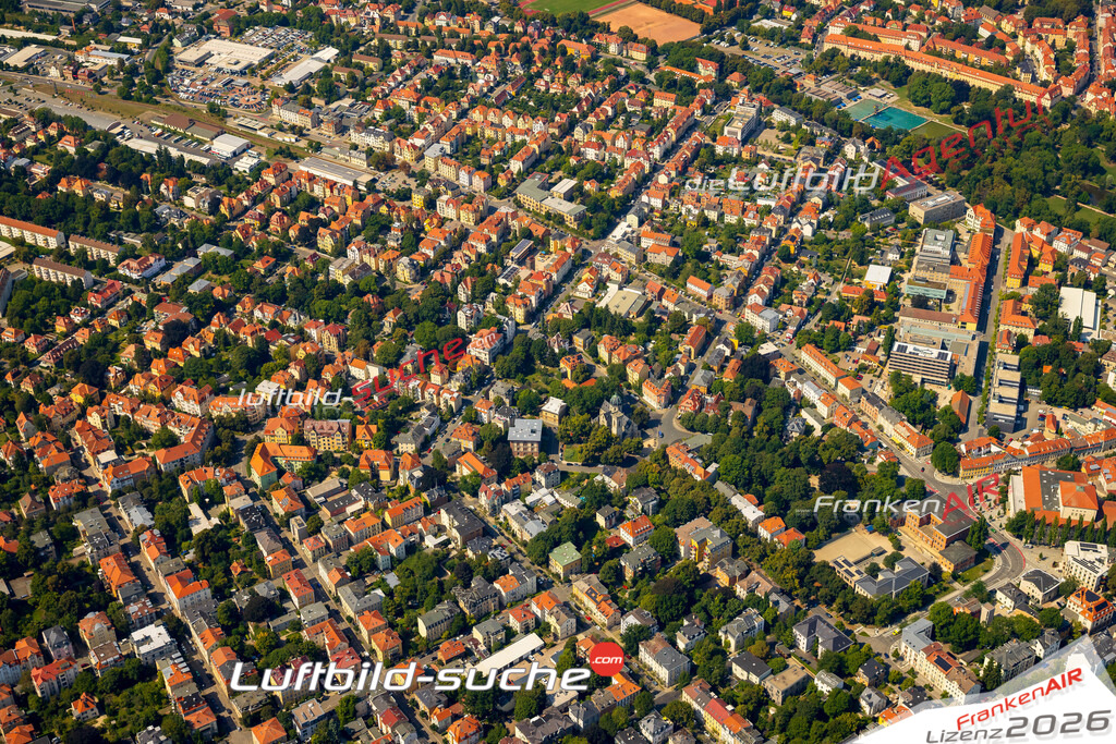 Luftbild Weimar - Die Luftaufnahme wurde 2025 vom UL-Flugzeug heraus erstellt ( keine Drohne ) - Hochauflösende Luftaufnahme - für professionelle Ausdrucke geeignet. Die Geschenkidee !Hier alle&nbsp;Infos zur Lizenzierung der LuftaufnahmeWir fliegen auch dieses Jahr wieder in Ihre Region um Luftbilder zu erstellen.- Luftbild anfragen