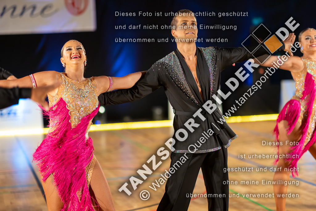 20260321-10458 | Hier finden Sie Tanz Bilder vom Latein und Standard Formationen tanzen. Sportbilder vom Tanzsport. Schöne Fotos und von Weltmeisterschaft, Europameisterschaft, Bundesliga, Regionalliga, Oberliga und Landesliga sowie von GOC Stuttgart, DanceComp, WM Bremen