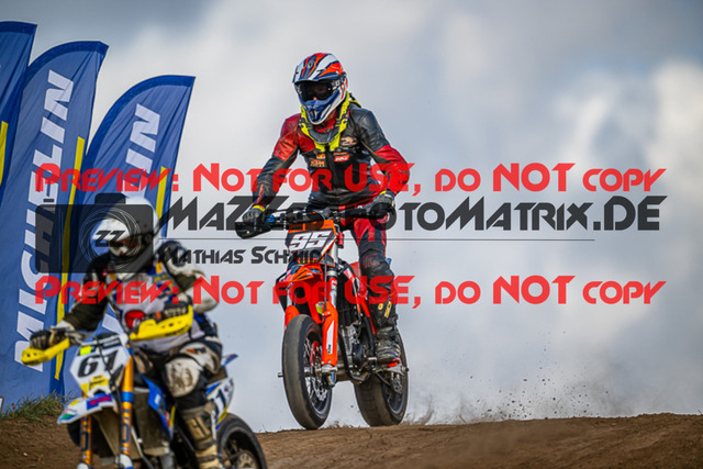 MaZZes_FotoMatrix_230930_4985 | UE40