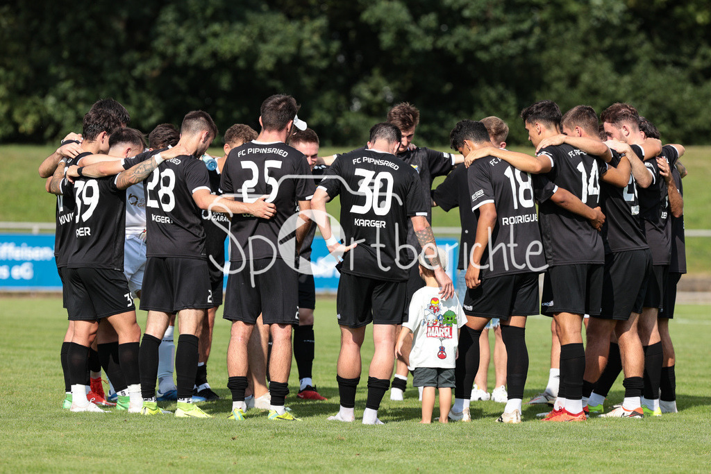 TSV 1861 Nördlingen - FC Pipinsried | Professionelle Sportfotos aus den Bereichen Fußball, Eishockey, Handball und vieles mehr. Ob Sieg oder Niederlage