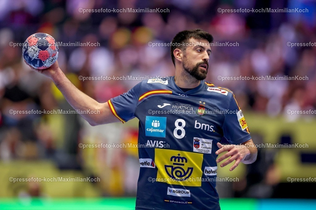 EHF17012601120 | 17.01.2026, Handball, Men's EHF EURO 2026, Österreich - Spanien, Jyske Bank Boxen in Herning, Dänemark, Preliminary Round:  Agustin Casado Marcelo (Espania #08) 