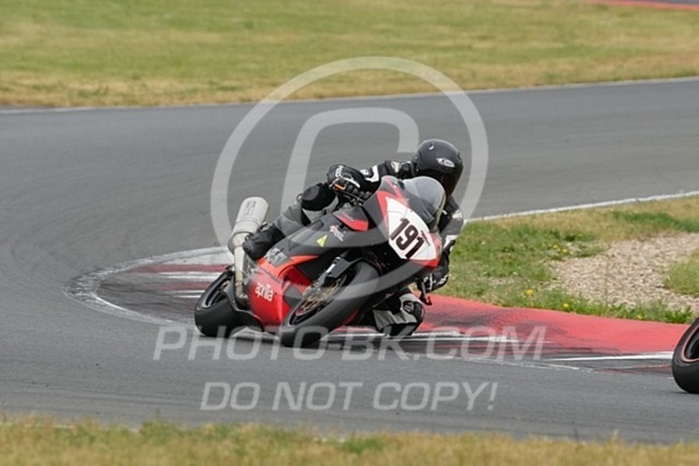 2024_05_18_PBK_34663 | Sportfotografie; SlowMotion; Video; Rennstrecke; Hafeneger; Speer; Racing; RSE; BMW; CBO; Trackday; Motorsportarena; Hockenheimring; Brno; Most; Barcelona; Valencia