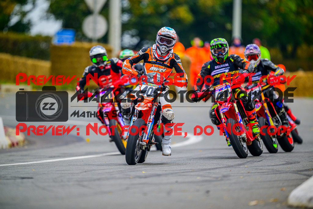 MaZZes_Fotomatrix_20251012_6007705_0526 | AMERICAN