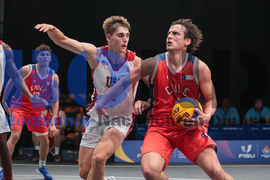 SES_TTG3X320250717-58 | bond - Realisiert mit Pictrs.com