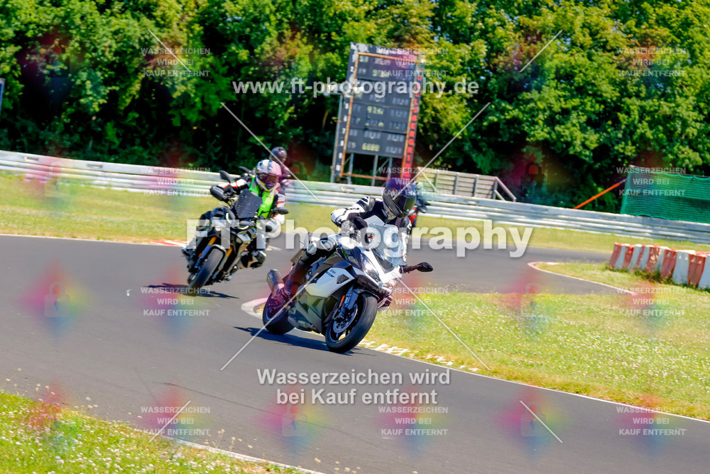 _MOT9405 | Hier findet Ihr Bilder von Touristenfahrten auf der Nürburgring Nordschleife oder von anderen Veranstaltungen die ich besucht habe. Viel Spass beim Durch Schauen 