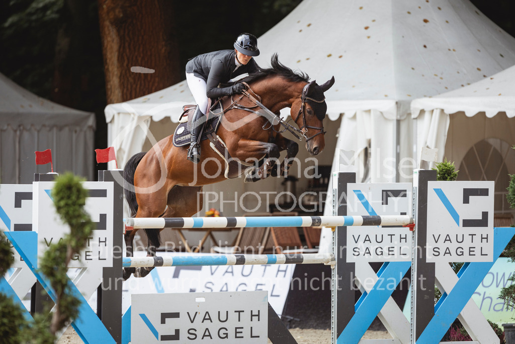 240915_OWLCh_IntEroeffnungsspr-400 | Deine schönsten Turniermomente als professionelle Fotos! Entdecke hochwertige Pferdesport-Fotografie im Online-Shop. Jetzt Fotos finden & bestellen!