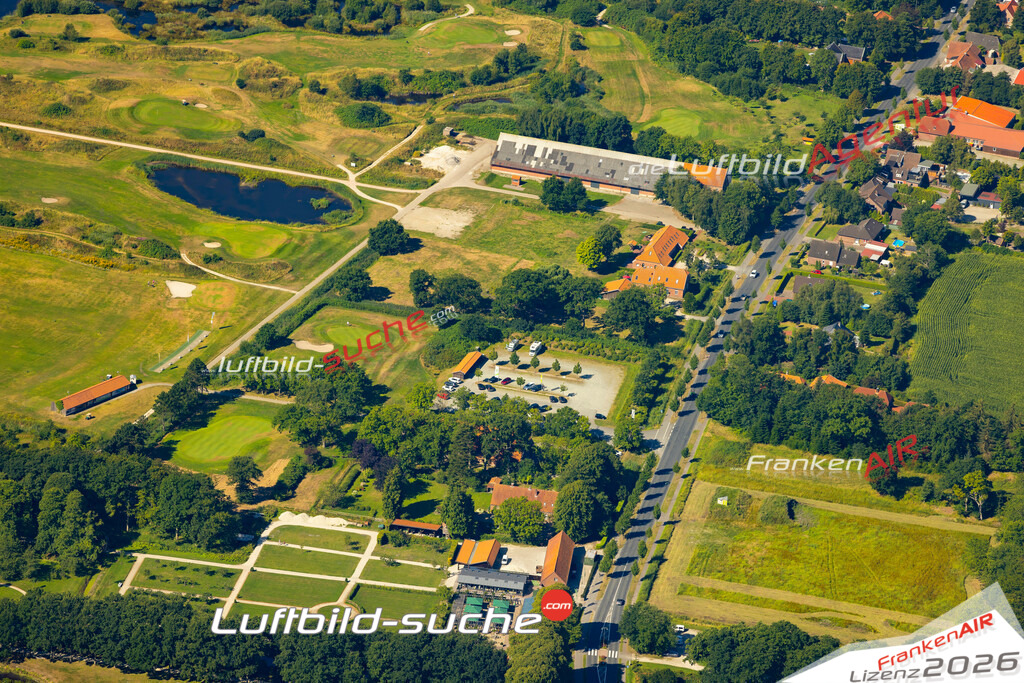 Aktuelles Luftbild von  Lütetsburg - Die Luftaufnahme wurde 2022 mittels UL-Flugzeug erstellt ( keine Drohne ) - hochauflösende Kamera-Systeme von  Canon -Beste Qualität - Für grossformatige Ausdrucke geeignet. Die Geschenkidee !