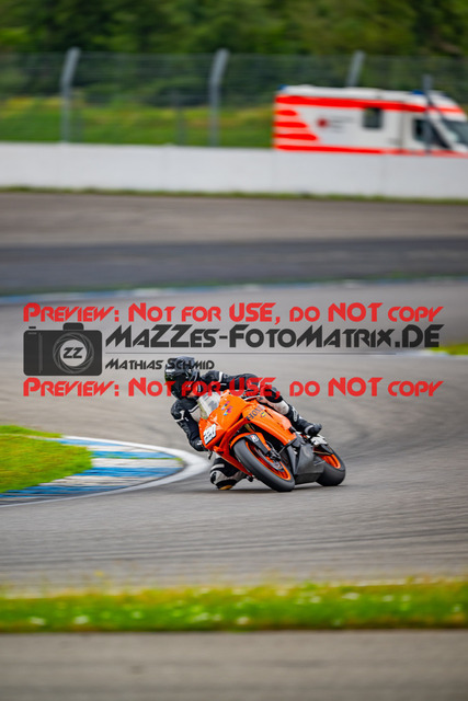 MaZZes_FotoMatrix_240702_6007705_9274 | ROT