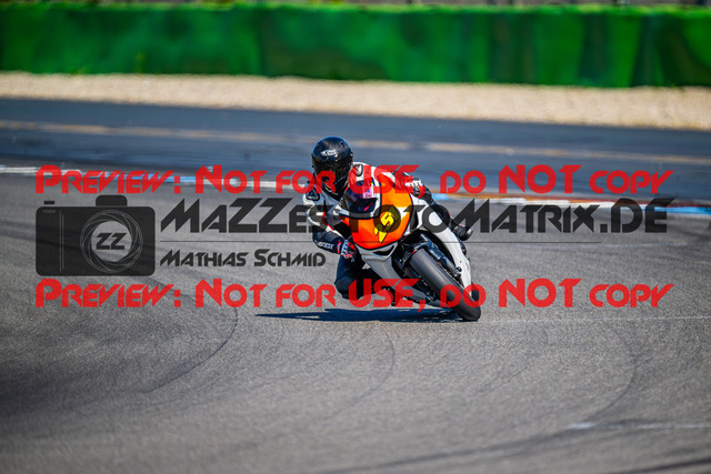 MaZZes_FotoMatrix_240520_6007705_8138 | ROT