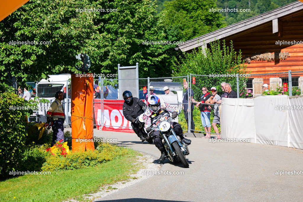 P1025741 | Erleben Sie atemberaubende, hochqualitative Fotos Ihrer Fahrt entlang der malerischen Alpenstraßen. Besuchen Sie alpineshots.com, um professionelle Aufnahmen Ihrer unvergesslichen Reise zu finden und zu kaufen - Realisiert mit Pictrs.com