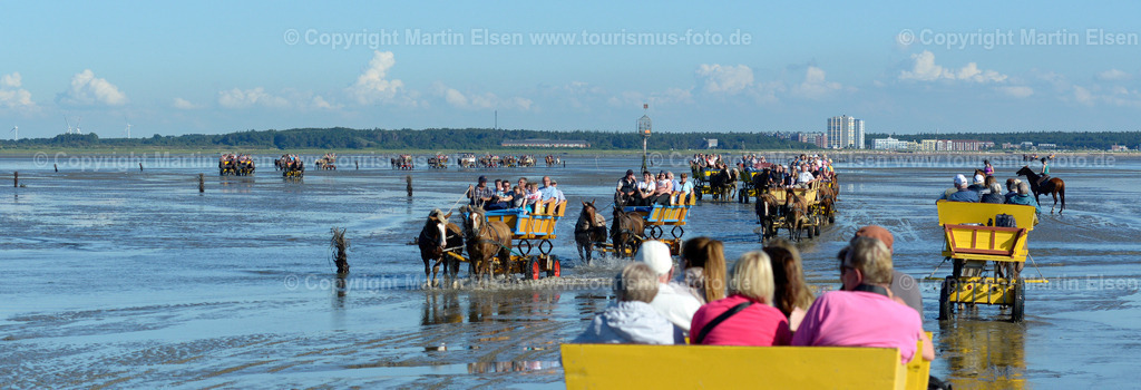 Neuwerk_ELS1820260716 | Insel Neuwerk - Aufnahmedatum: 19.07.2016, Aufnahmehöhe:  m, Koordinaten:  - , Bildgröße: 5370 x  1836 Pixel - Copyright 2016 by Martin Elsen, Kontakt: Tel.: +49 157 74581206, E-Mail: info@schoenes-foto.deSchlagwörter:Nordsee, Watt, Wattenmeer, Gezeiten, Hamburg, Küste, Insel, Leuchtturm Martin Elsen, Wattwagen,Wattfahrt,Wattwandern,Kinder, - Realisiert mit Pictrs.com